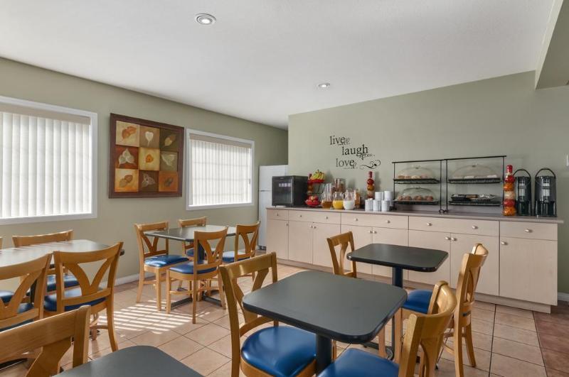 Grand Forks Inn מראה חיצוני תמונה