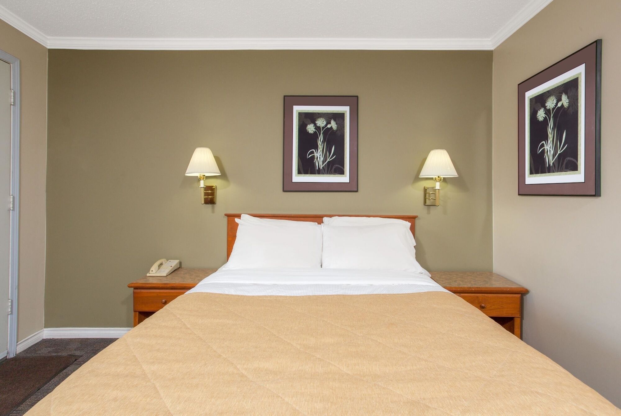 Grand Forks Inn מראה חיצוני תמונה