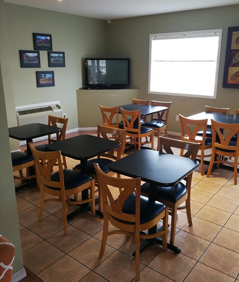 Grand Forks Inn מראה חיצוני תמונה