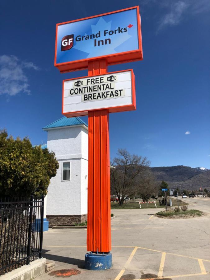 Grand Forks Inn מראה חיצוני תמונה